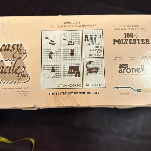 Vintage Mrs. Claus latch hook kit - Picture 4 of 7